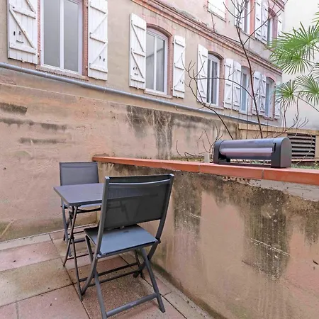 Bright Studio Located In The Center Of