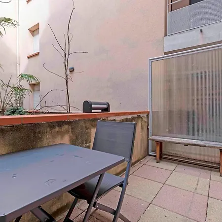 Apartment Bright Studio Located In The Center Of